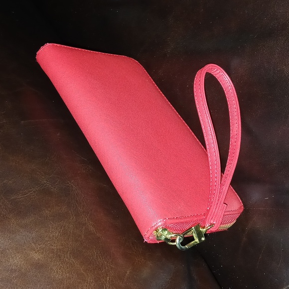 Betsey Johnson Red and Gold Bow Wristlet Wallet with Removable Strap - Picture 7 of 12